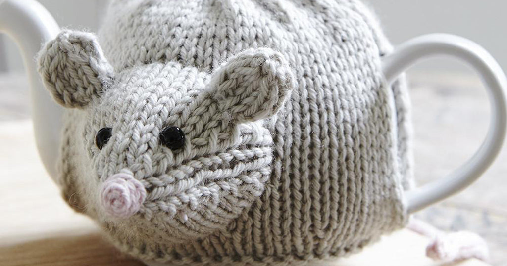 Knitted Mouse Tea Cozy