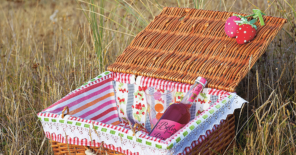 Vintage Picnic Basket Lining