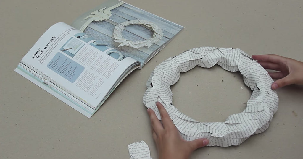 How to make a paper leaf wreath