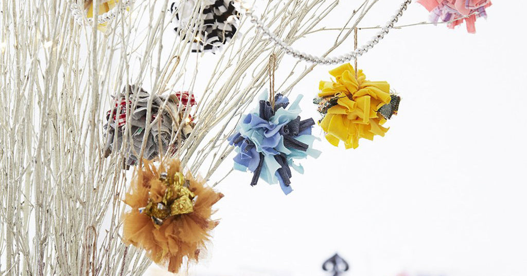How to make fabric Christmas baubles